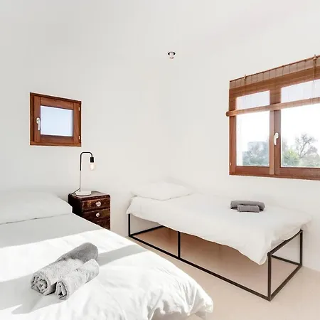 Superb Villa In Cabrils ヴィラ