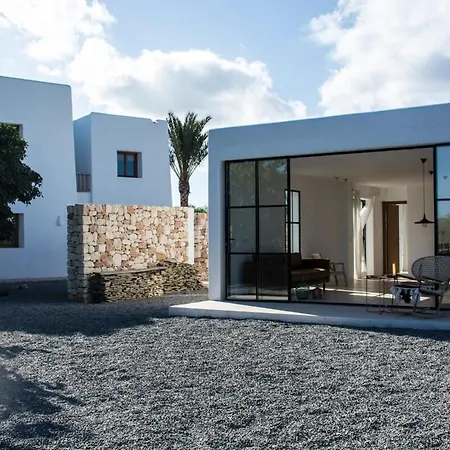 Villa Superb Villa In Cabrils