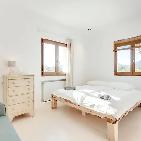 Superb Villa In Cabrils Villa *